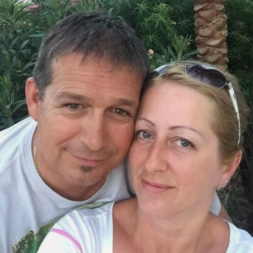 La famiglia che gestisce Angela Valdinon, offrendo un’ospitalità calorosa e accogliente